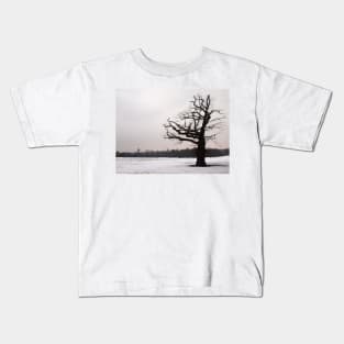 Winter Oak in Morden Park, London Kids T-Shirt